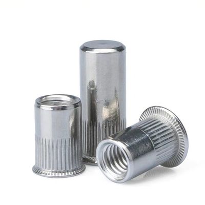 Nuts de rivets en acier au carbone certifiés ISO9001 2015 M4/5/6/8/10/12 avec tête contre-enfoncée