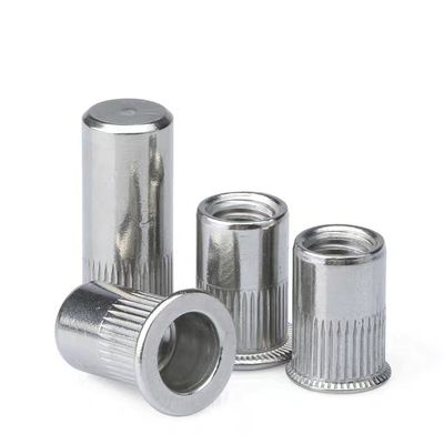Nuts de rivets en acier au carbone certifiés ISO9001 2015 M4/5/6/8/10/12 avec tête contre-enfoncée