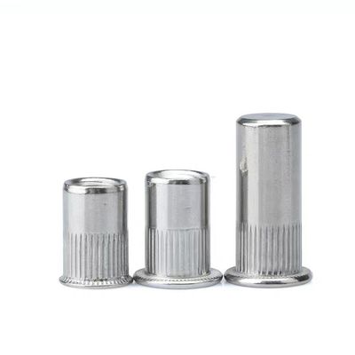 Nuts de rivets en acier au carbone certifiés ISO9001 2015 M4/5/6/8/10/12 avec tête contre-enfoncée