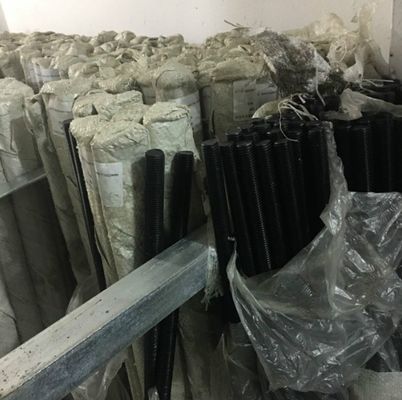 Grade de résistance élevée 4.8/6.8/8.8 Barre de fil avec finition en zinc et certification ISO9001