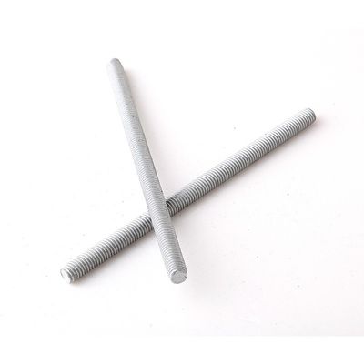 L'acier au carbone de qualité 4.8/8.8/10.9/12.9