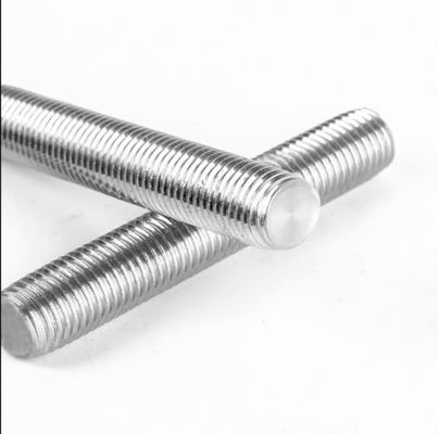 Machine de fabrication de tiges de fil pour support personnalisé