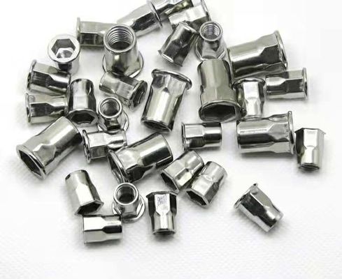 M8 M10 Noix à rivets aveugle pour fixation M2-M12 Q235A2-70 A4-80