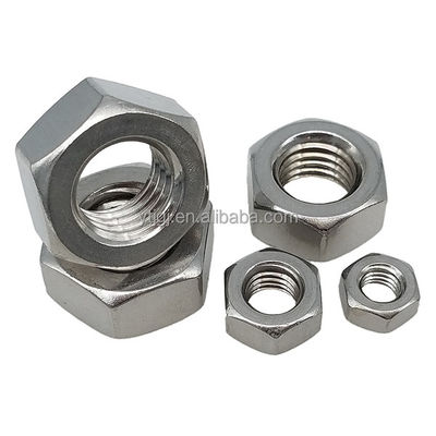 Métrique M4-M52 Noix hexagénaires en acier au carbone et en acier inoxydable pour diverses applications