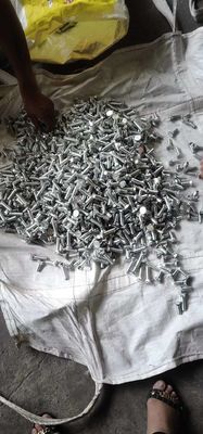 Améliorez la durabilité de votre bâtiment avec le boulon à charrue carré en acier anti-enfoncement DIN605